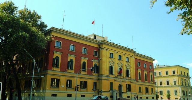 Bashkite, 10 miliarde leke borxh paleve te treta
